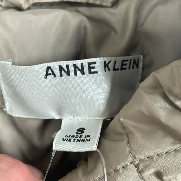 Anne Klein Womens Quilted Lightweight Jacket Beige Button-Up Small Size NWT 6639 - Picture 4 of 8
